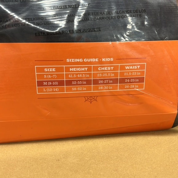 Vampire dress up Halloween costume - Picture 5 of 7